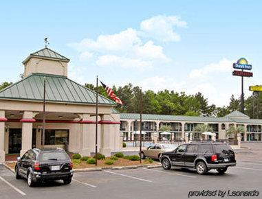 Days Inn By Wyndham Orangeburg South Exterior foto